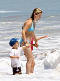 th_66945_Reese_Witherspoon_California_beach_29.jpg