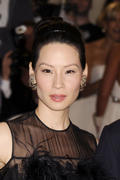 th_128018996_LucyLiuCostumeInstituteGala2.5.2011_20_122_169lo.jpg