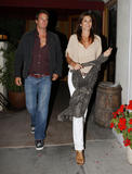 th_63637_Cindy_Crawford_Nobu_Restaurant_04-17-09_13_122_190lo.jpg