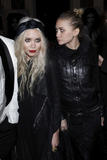 Mary-Kate & Ashley Olsen - Page 4 Th_90314_Olsens@ParisFashionWeekFall_Winter200701_122_190lo