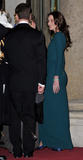 th_28651_carlabruni_sarkozytikipetercelebritycity036_123_225lo.jpg