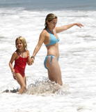 th_66674_Reese_Witherspoon_California_beach_09.jpg