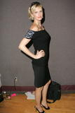 th_41120_20060110_PeoplesChoice_awards_01.jpg