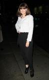 th_86910_EmilyDeschanel_ArrivingtoLettermansShow_NYC_041110_TCC_009_122_253lo.jpg