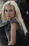 Isabel Lucas イザベル・ルーカス