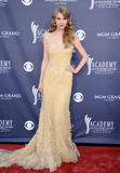 th_80401_Taylor_Swift_46thAnnualAcademyOfCountryMusicAwards_J0001_016_122_380lo.jpg