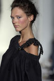 th_27703_celebrity_city_Cynthia_Rowley_NY_S_S_07_Details_92_123_428lo.jpg