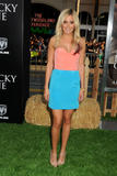 th_43436_celebrity_paradise.com_TheElder_AT24_122_504lo.jpg