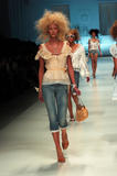 th_33934_celebrity_city_Dolce_Gabbana_44.jpg