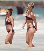 http://img106.imagevenue.com/loc34/th_434474686_MCFan_for_CelebloungeCelebsForum02_04_201411_25_19_122_34lo.jpg