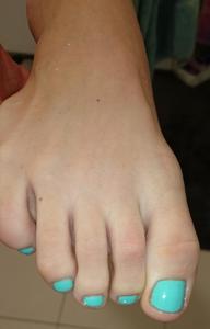 Some of my girlfriends feet! -74l4drozbt.jpg