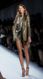 http://img106.imagevenue.com/loc410/th_42497_Gisele_Buendchen_On_the_Runway_at_Givenchy_Spring_Summer_Fashion_Show_during_Fashion_Week_in_Paris_October_2_2011_04_122_410lo.jpg