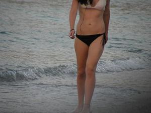 Candid Spy of Sexy Greek Girl On The Beach -m4h41gfmc6.jpg