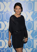 http://img106.imagevenue.com/loc489/th_83620_Lisa_Edelstein_04_122_489lo.jpg